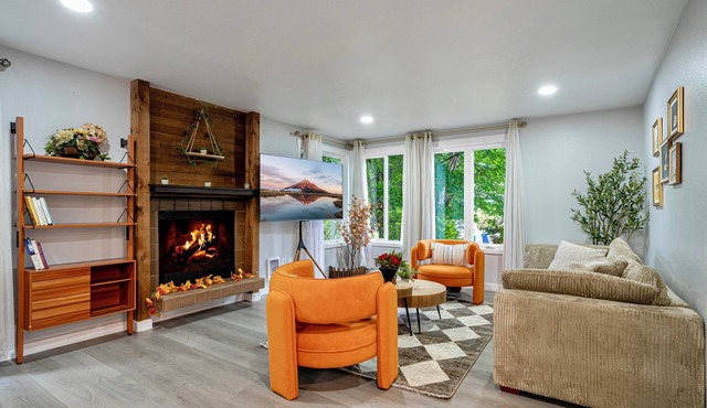 Spacious 3BR Retreat by Microsoft with Backyard