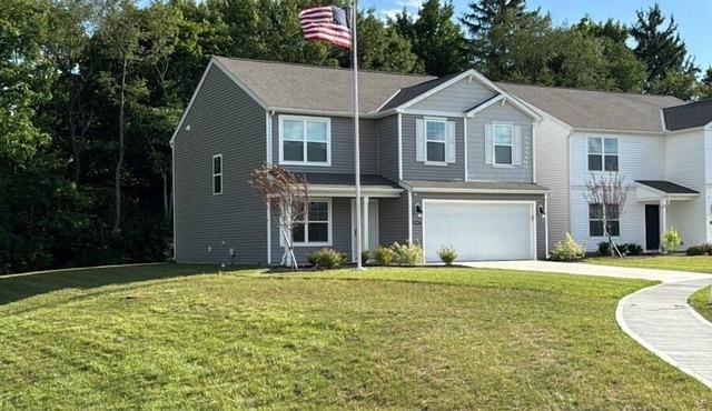 Spacious 4-bedroom house in enjoyable Columbus with WiFi, AC