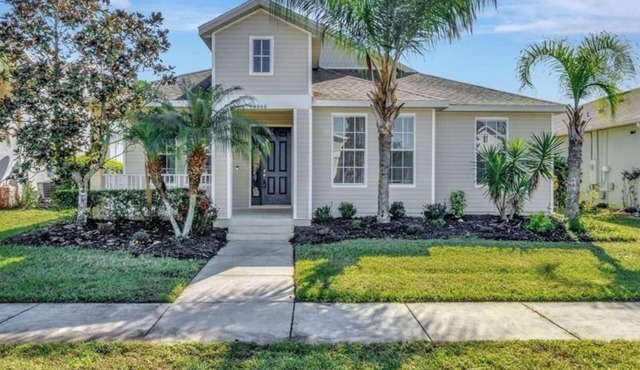 Spacious 4-bedroom villa in nice Kissimmee Florida