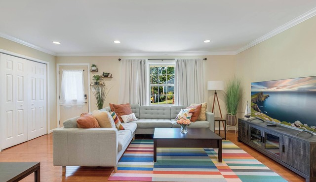Spacious Entire Home in delightful Lanham, close to Washington DC