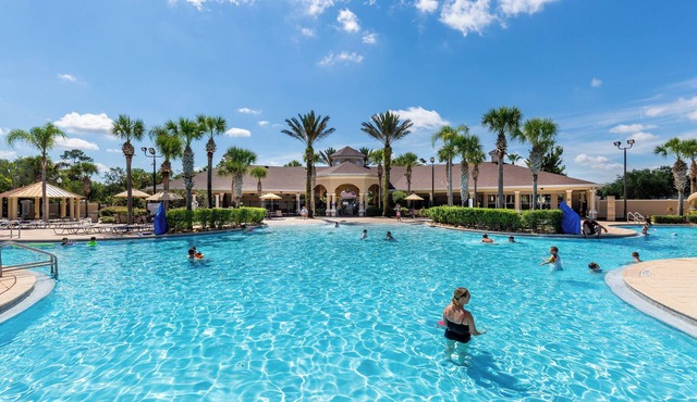 Spacious Home W/private Pool/spa & Free Waterpark!