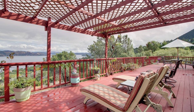 Spacious Kelseyville Home w/Large Lakefront Deck!