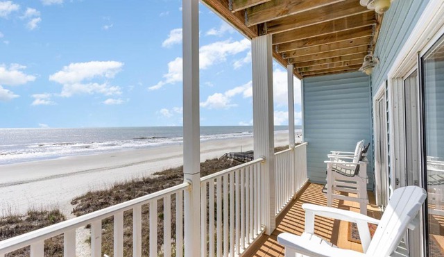 Spacious Penthouse Ocean Front 7 BR Condo - Ambassador Villas Unit 401