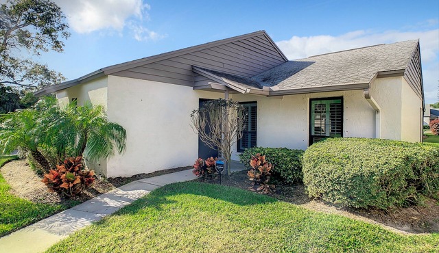 Spectacular 2Bd/2Bth Villa Nestled Between Sunset Beach & Howard Park Beach