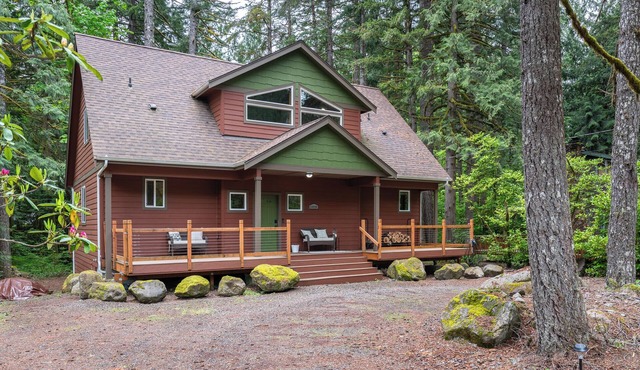 Spring special 3rd night free! stay before 6/07/26
