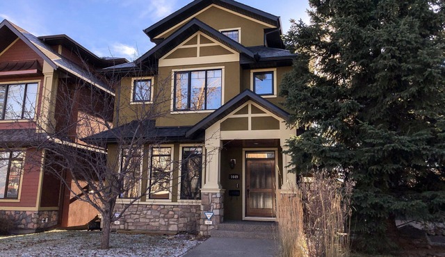 Stay, work and relax… Executive House in NW Calgary