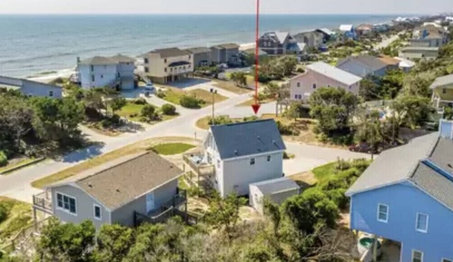 Steps to Emerald Isle Beach w/ Curated Experiences