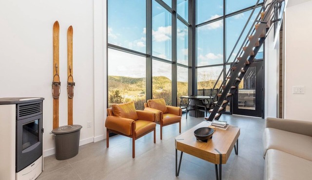 STOKE Luxury Cabin 2 with Epic Views