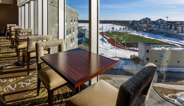 Studio Suite w/Roll-In Shower | Free Breakfast in Saskatoon