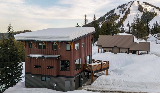 Stunning Ski In, Ski Out at Red Resort