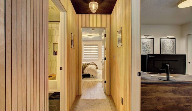 Stylish Boise Retreat | King Bed | Heated Floors | Spa Bath | 70" 4K TV