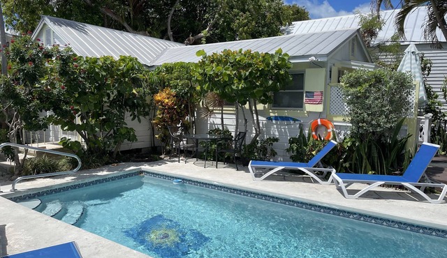 Summer Discounts-Conch Republic Consul Cottage.-Pool-Historic District-Parking