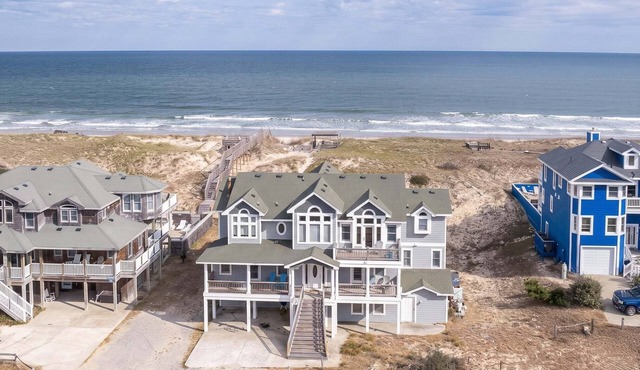 Sun King II - 4x4 Carova Beach, Oceanfront, Ocean View, Elevator, Pool, Hot Tub, Pets Ok