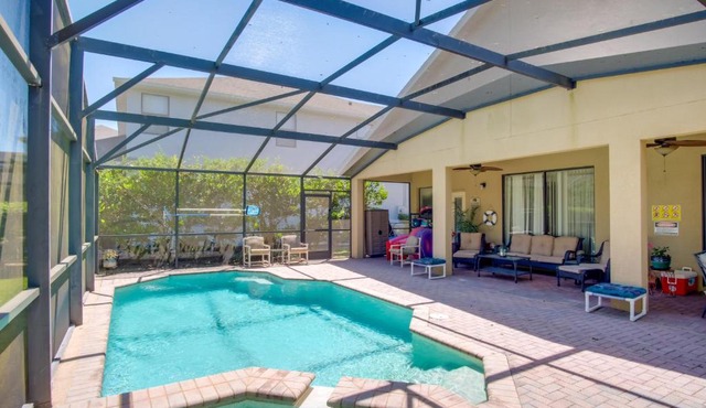 Sunny Villa w/Lanai: 17 Mi to Disney!