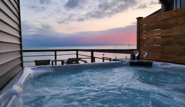 Sunset Beach Escape Lake House
