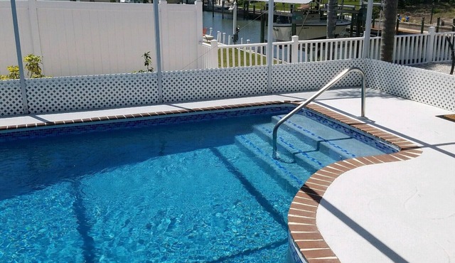 Sunset View on Lemon Bay - Duplex property- Starfish Cottage. A couples get away