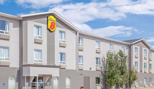 Super 8 by Wyndham Athabasca AB
