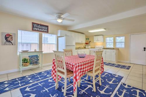 Surfside Oceanfront Cottage w/Beach Access! in St. Augustine