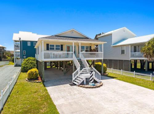 Surfside Serenity Villa - Steps to the Beach