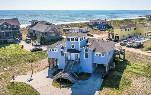 Swink Cottage - Southern Shores, Ocean View, 40 Yards to the Beach, Hot Tub, Pets OK, Flex Stays