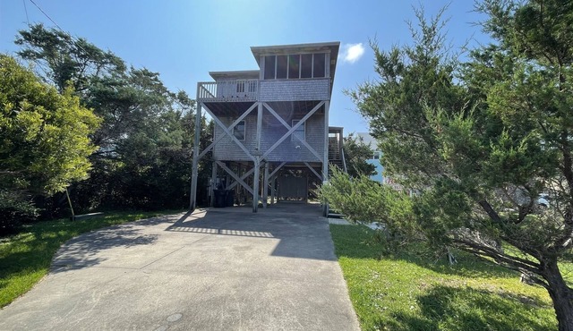 Swinkels is a spacious 3 bedroom, 1.5 bath home that is a true jewel!
