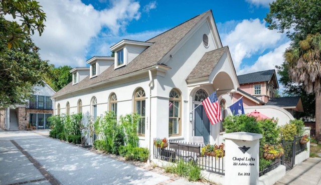 The Chapel Compound by Avantstay 3 Home Buyout In Fantastic Charleston Location!