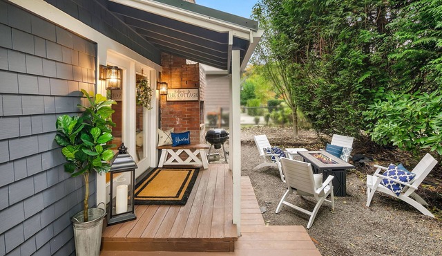 The Cottage at Lake Sammamish, Generator, Dog Friendly, Lake Access