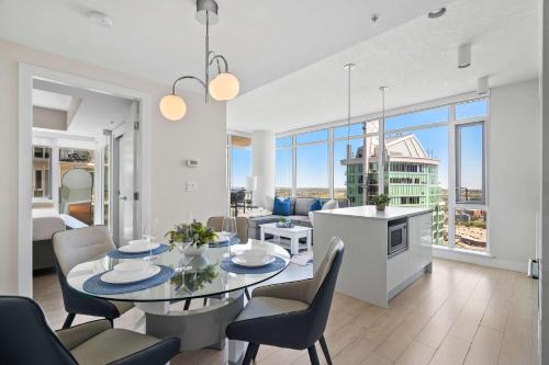 The Getaway Next to Stampede 2BR Suite Downtown