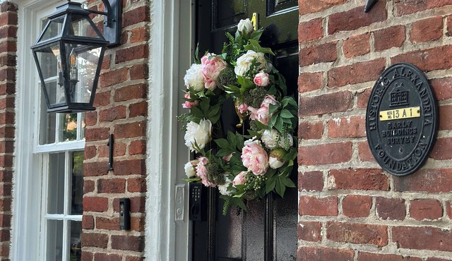 The Hayden House-1820 Charm w/3 bedroom Modern Day Luxury in Historic Old Town