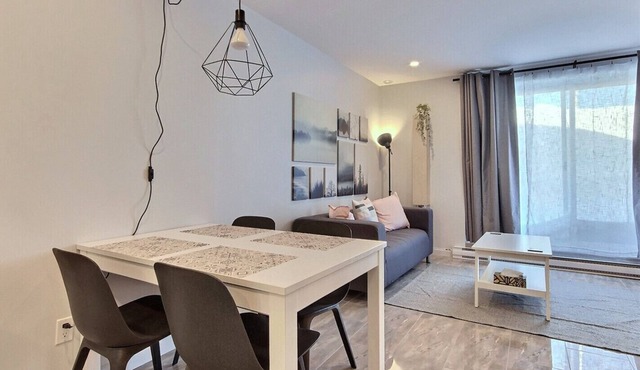 The Superb | Mont St-Anne | Pool & Sauna | AC