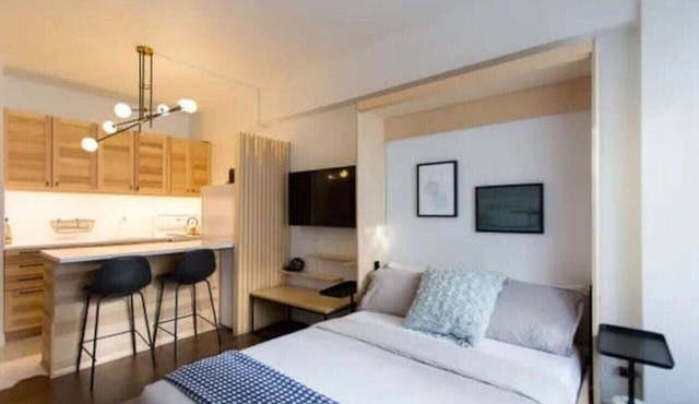 The Sherbrooke Suite 102