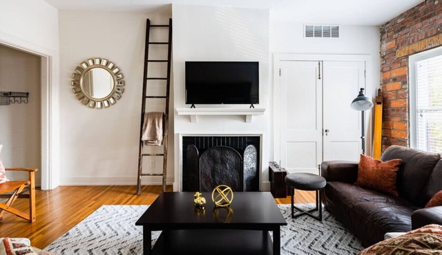 The Short North Retreat II - Free Private Parking
