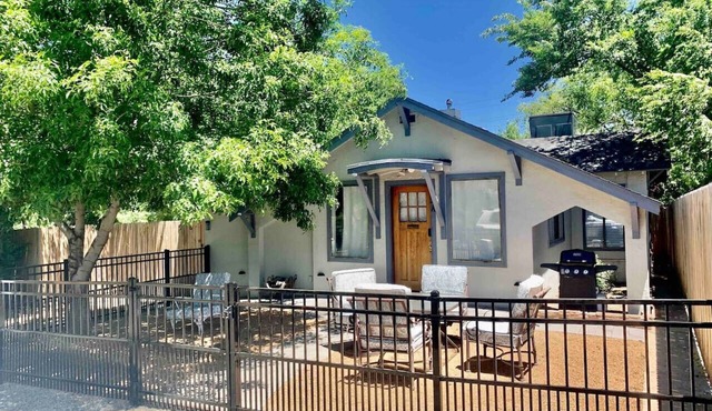 The Virginia Blue: Walk To Downtown Prescott