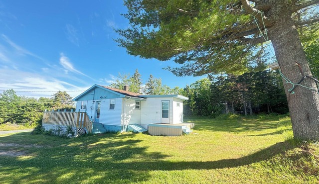 The White Pine Cottage on the Cabot Trail