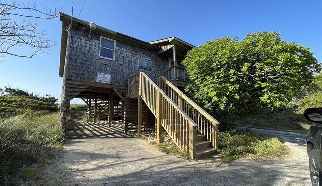 They say it's all about the location.Well look no further than Time & Tide!
