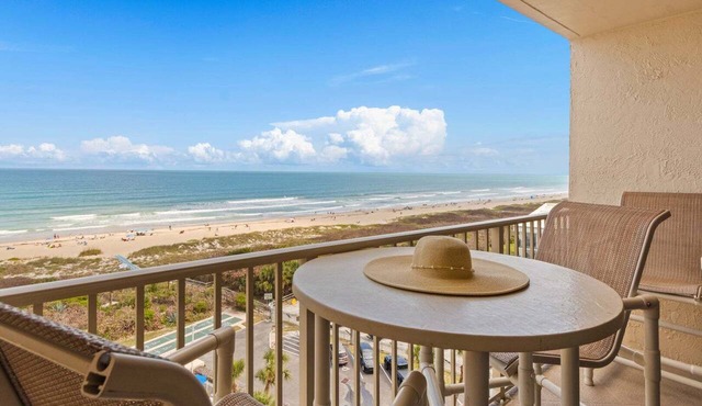 Top-Floor Penthouse + Direct Ocean Front Condo! | Spacious 3-Bedroom is Ideal for Families & Groups!