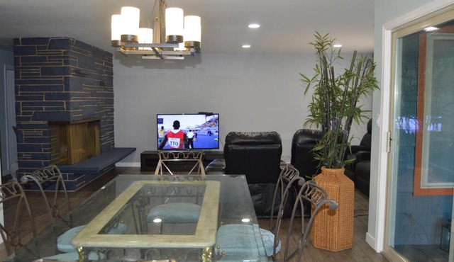 Tranquil and Modern Home 3br
