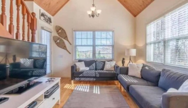 Tremblant Chalet Haven - 3-BR Mountain Retreat