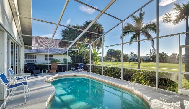 Tropical Cape Haze, full refund*, heated pool, sleeps 6