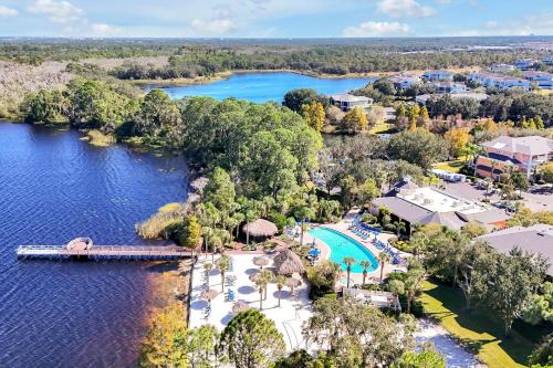 Tropical Lakeview Oasis at Bahama Bay