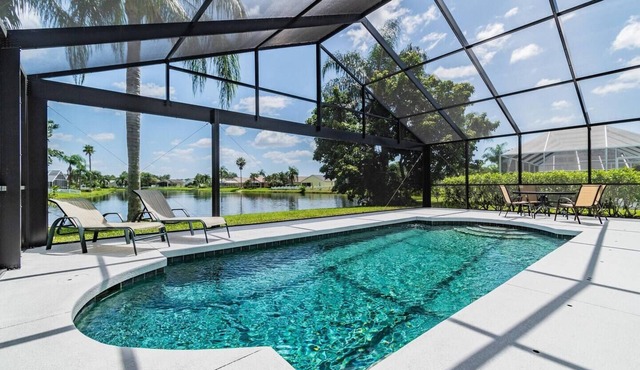 Turtle Lake - Inspiring Lake Views with Heated Pool by The Bay & Key Collection