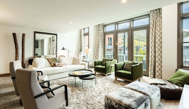 Unbeatable Location - Walk to Everything! Deck, Hot Tub, BBQ at Park City Penthouse on Main