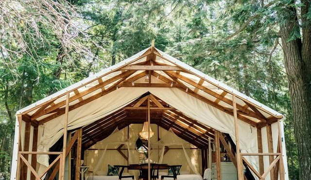 Unique Accommodation for the Perfect Outdoor Getaway near Muskoka, Ontario in Sundridge
