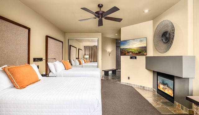 Unwind & Soak in the Quiet Charm of the Desert Near Tuacahn Center - 2 miles