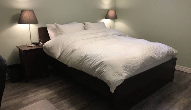 Upscale 2-Bedroom Basement Apartment