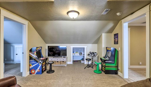 Utah Abode - Deck, Arcade Games & Near Skiing