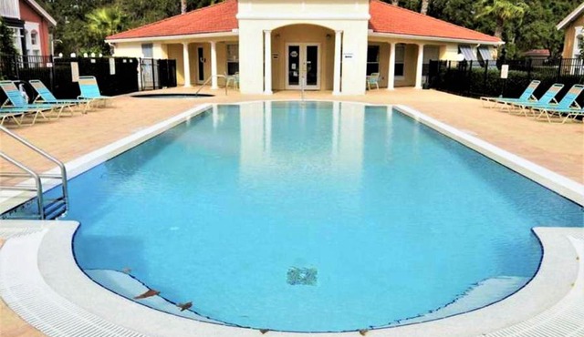 Vacation Townhome only 8 Miles From Disney (1121)