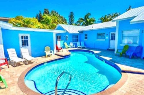 VILLA 5 walk to Beach Pool Daily Rentals