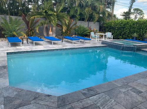 Villa De Charme with Heated Salt Water Pool and Spa