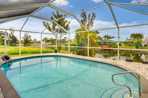 'Villa Sol Mate' - Waterfront Cape Coral Home!